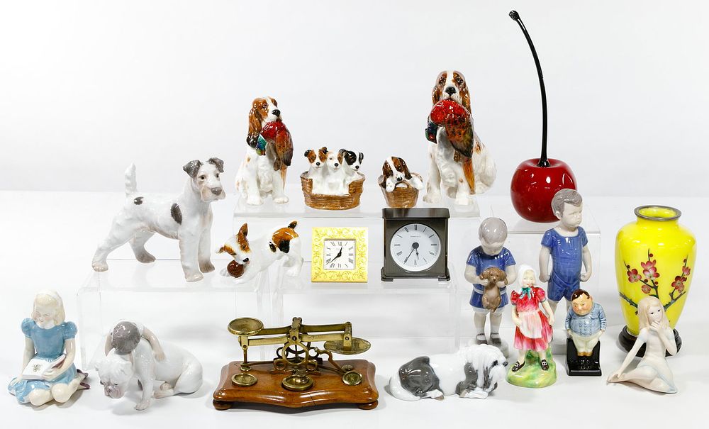 Lot 303: Porcelain Figurine Assortment