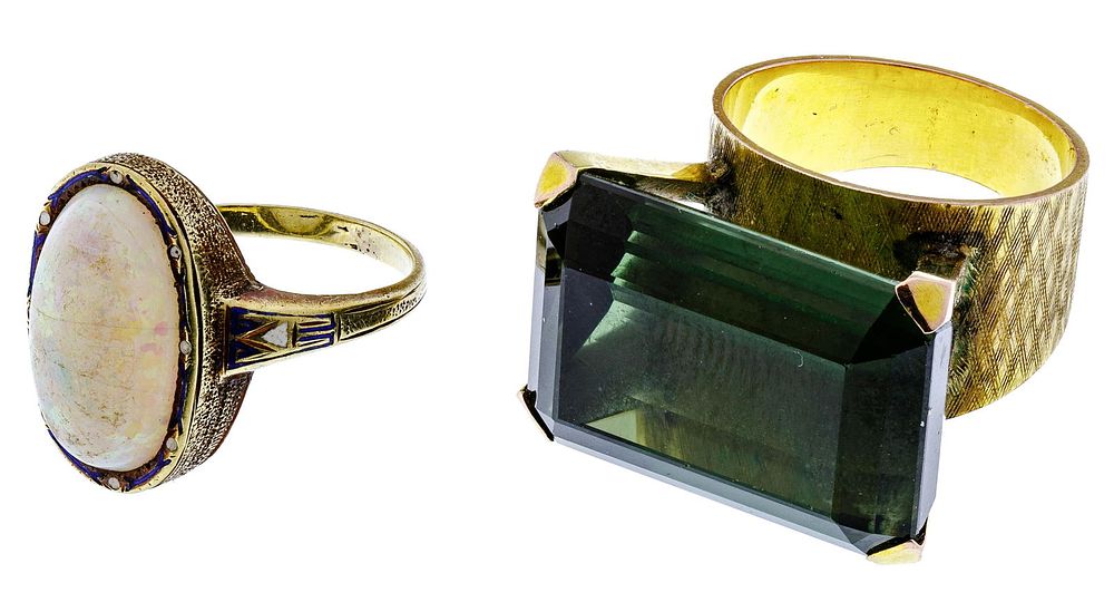Lot 649: 14k Yellow Gold Rings