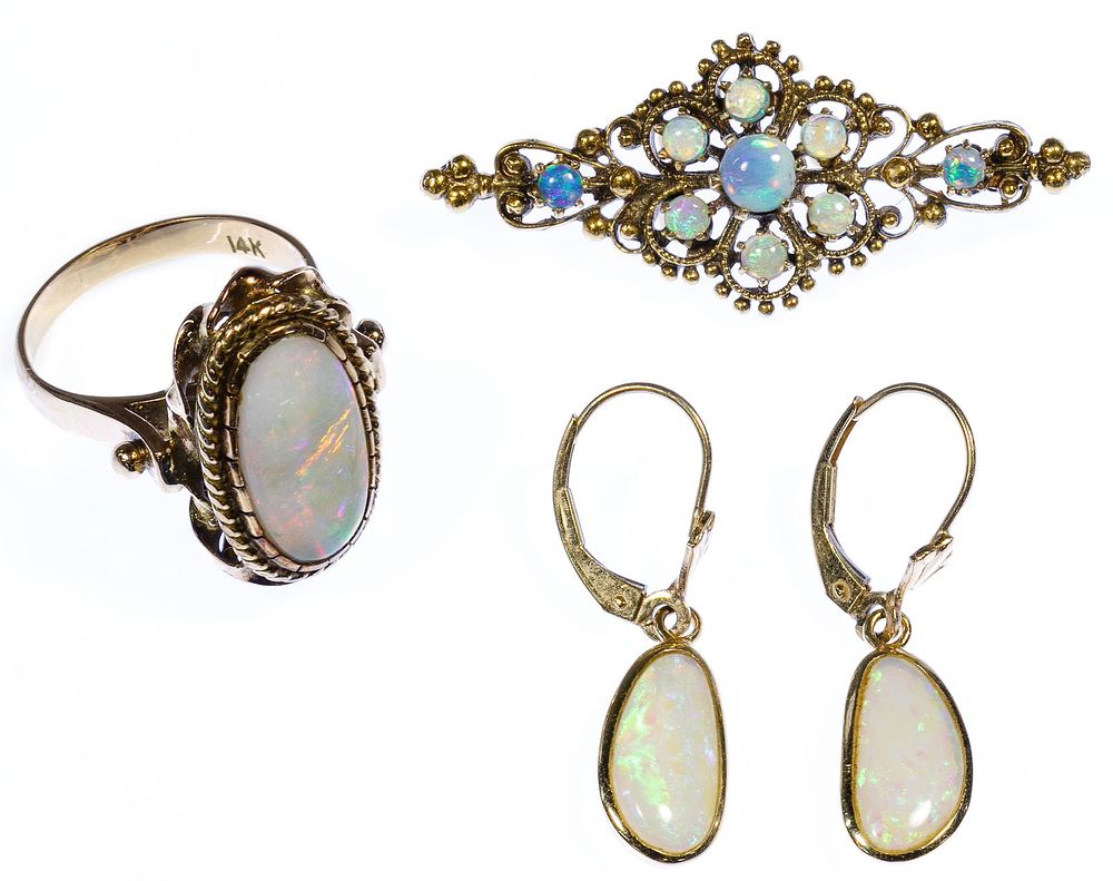 Lot 650: 14k Gold Opal Jewelry Assortment