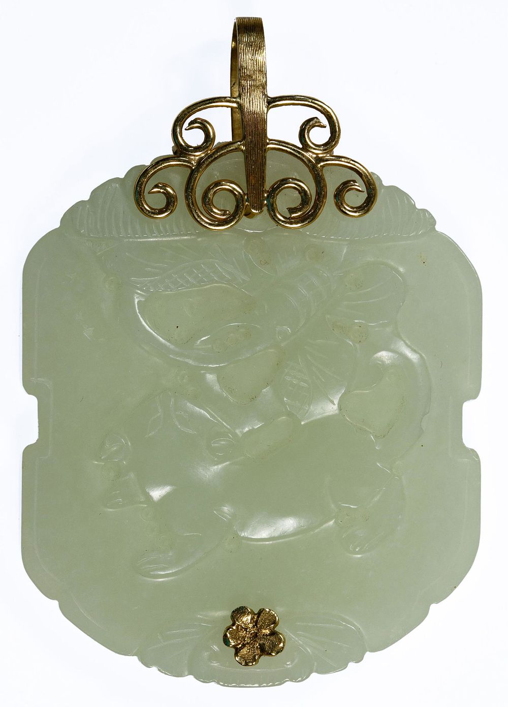 Lot 656: 14k Gold and Jadeite Jade Pendant