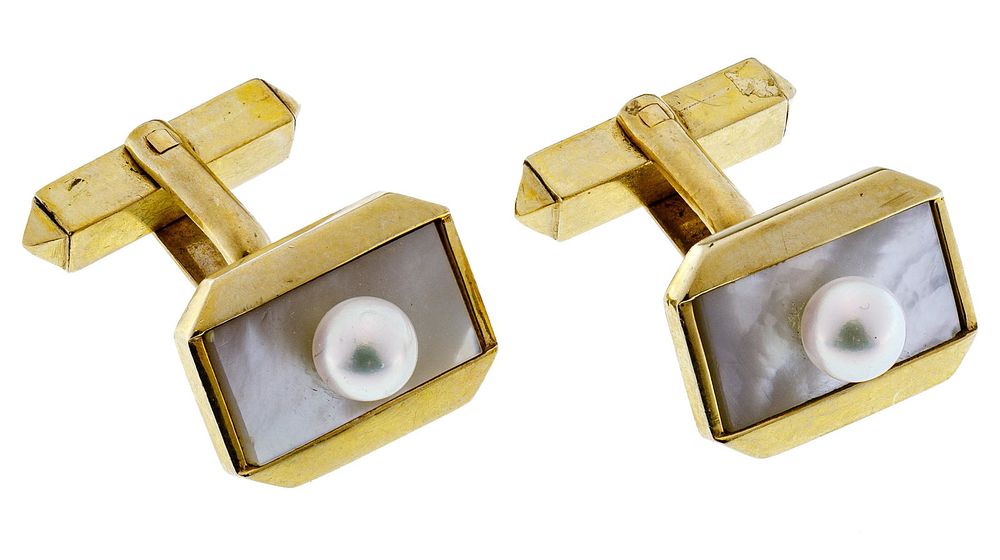 Lot 657: Mikimoto 14k Yellow Gold, Mother of Pearl and Cultured