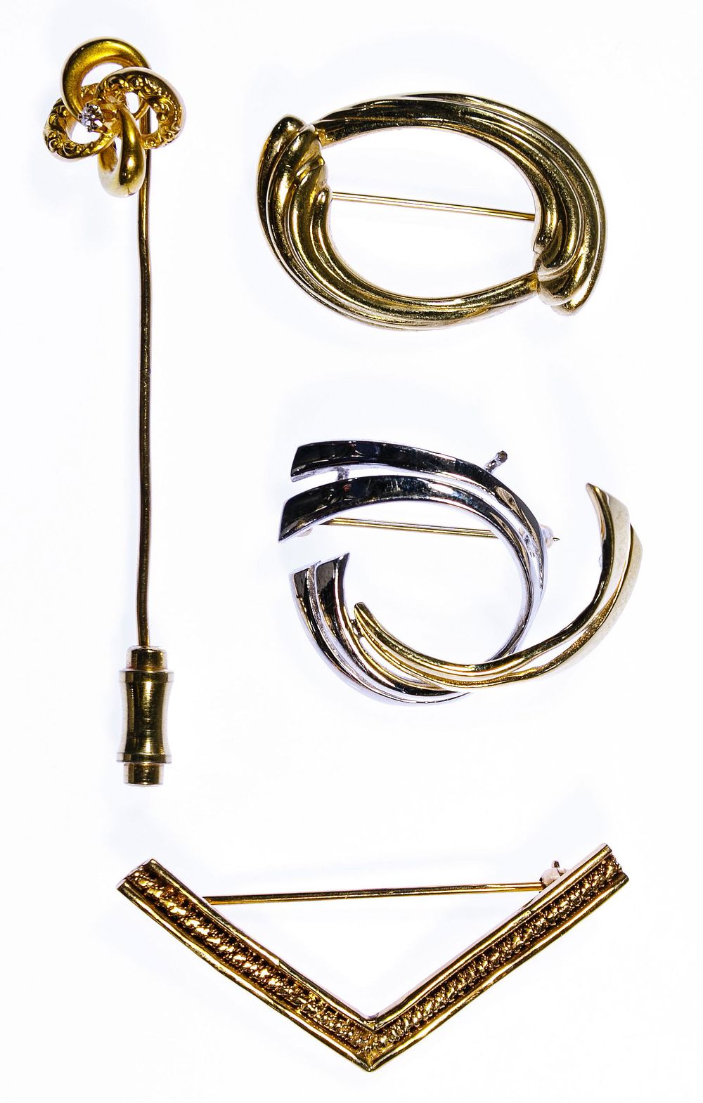 Lot 659: 14k Gold and 10k Gold Pin Assortment
