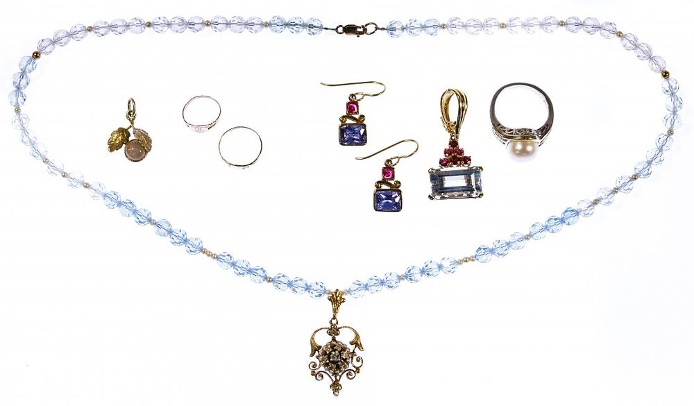 Lot 663: Mixed Gold and Sterling Silver Jewelry Assortment