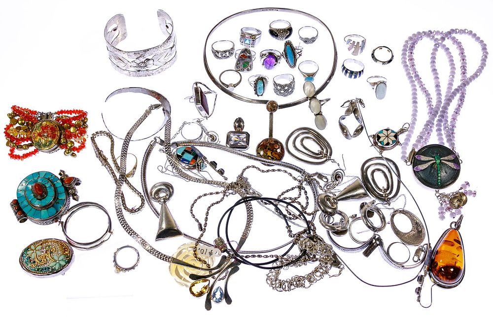 Lot 707: Sterling Silver Jewelry Assortment