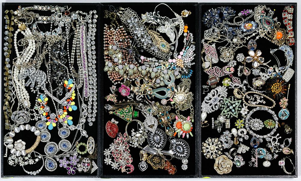 Lot 709: Rhinestone Costume Jewelry Assortment