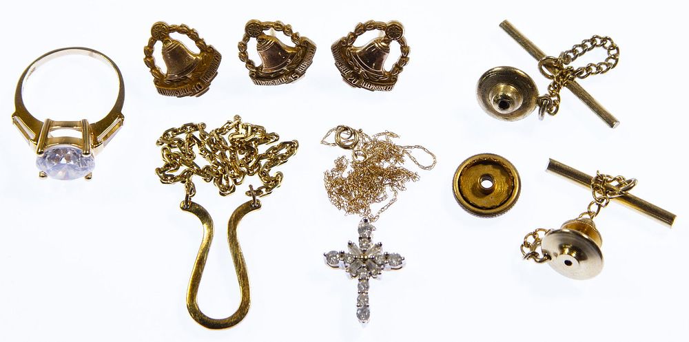 Lot 497: 10k Gold Jewelry Assortment