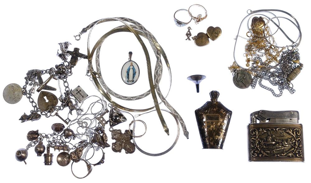 Lot 531: 10k / 9k Gold, Sterling Silver and Costume Jewelry