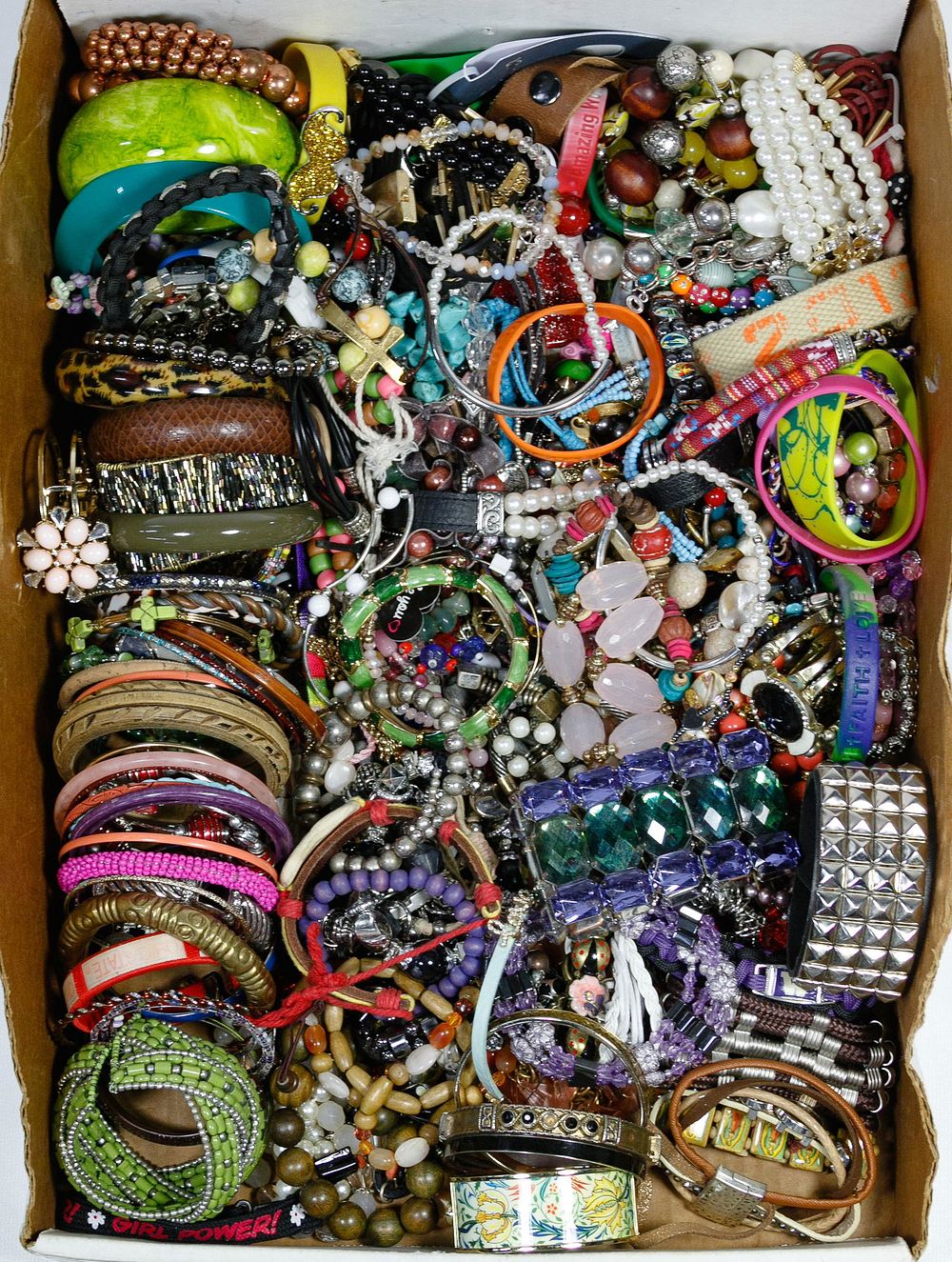 Lot 542: Costume Bracelet Assortment