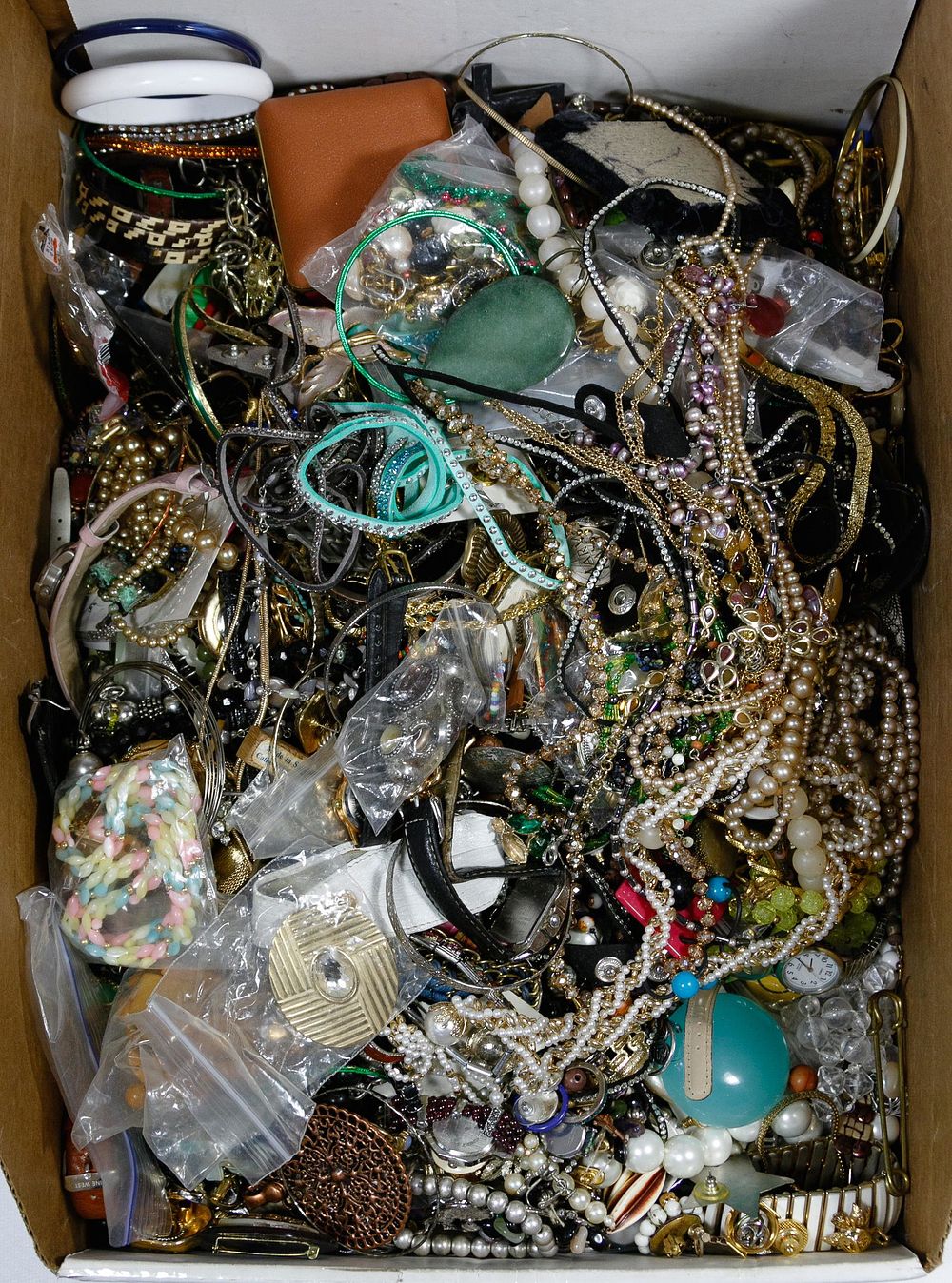 Lot 543: Costume Jewelry Assortment