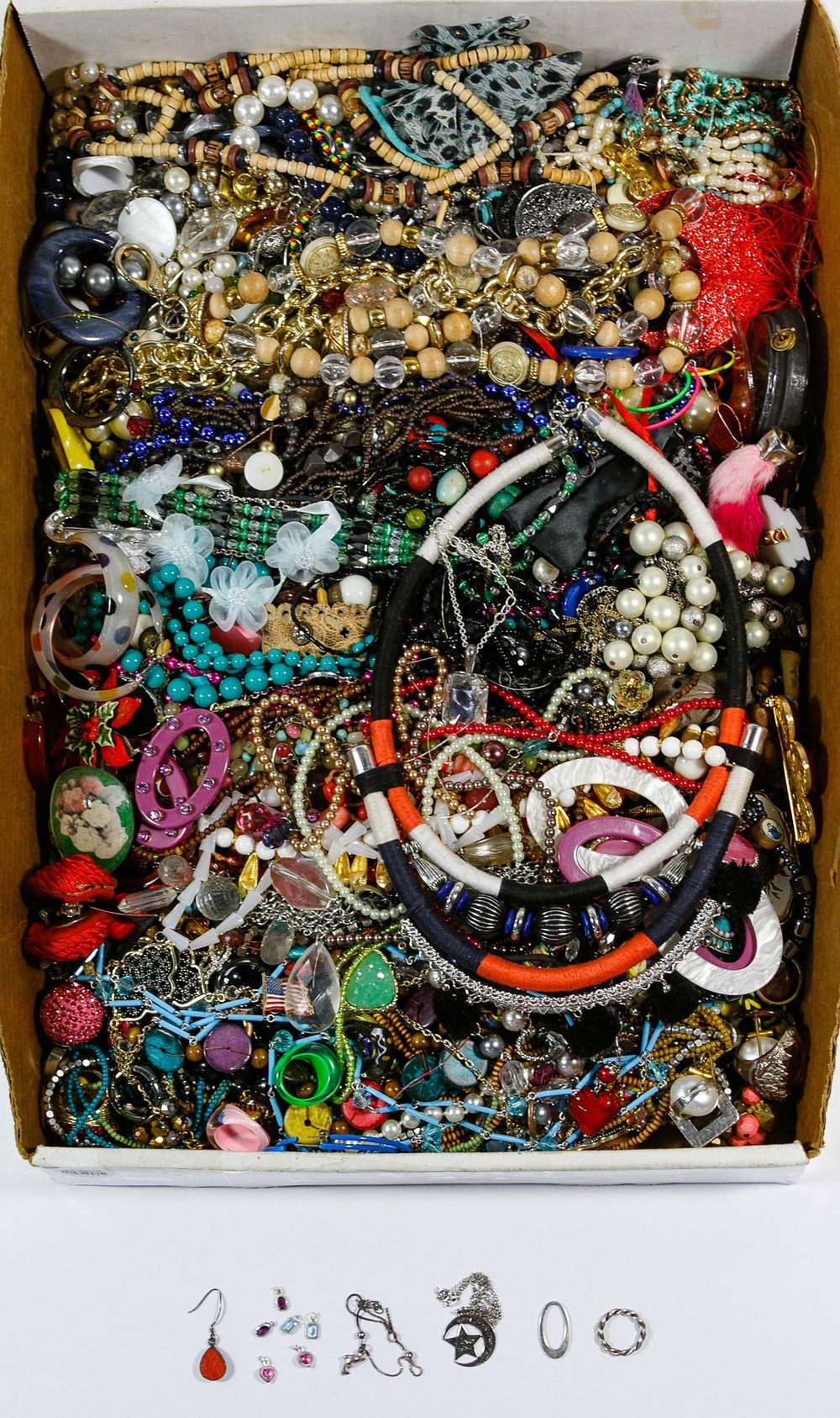 Lot 549: Sterling Silver and Costume Jewelry Assortment