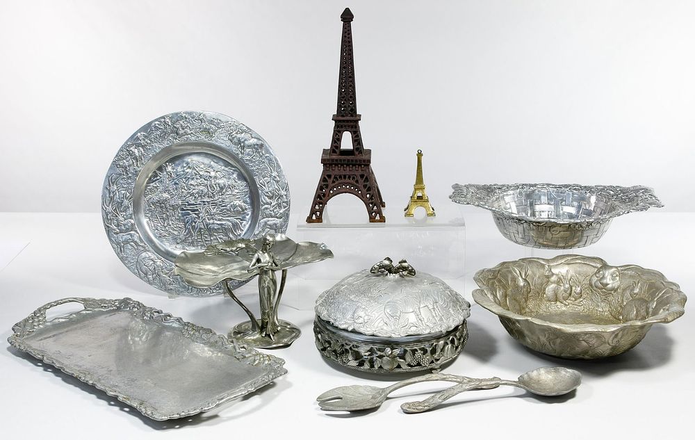 Lot 565: Arthur Court Cast Aluminum Serving Assortment