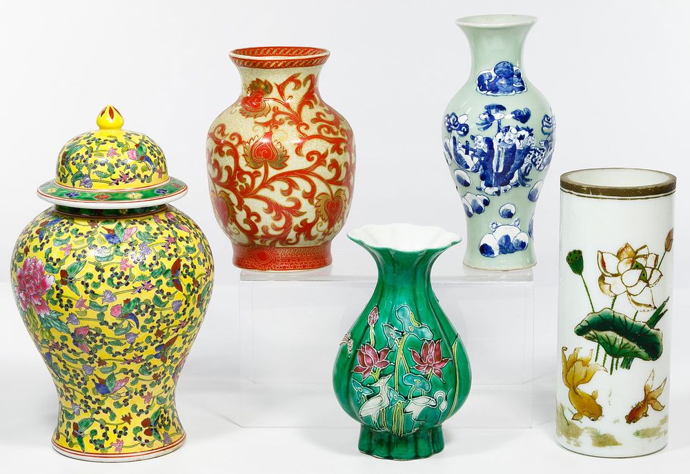 Lot 152: Chinese Vase Assortment