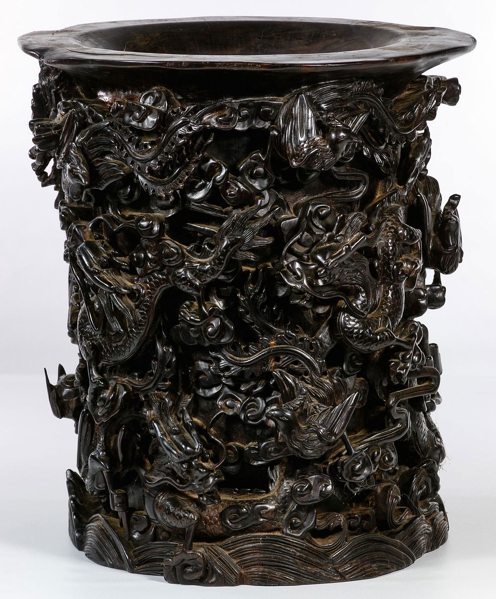 Lot 197: Chinese Carved Stump Planter