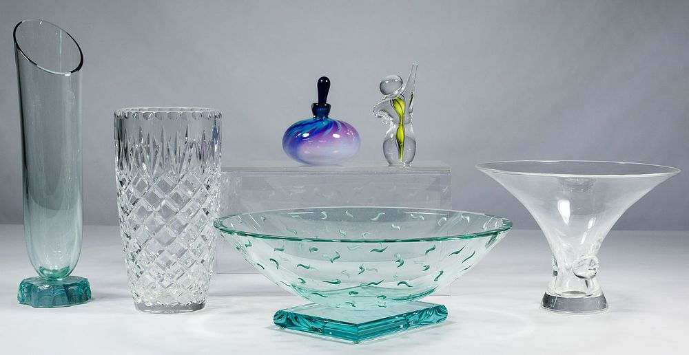 Lot 337: Art Glass Assortment