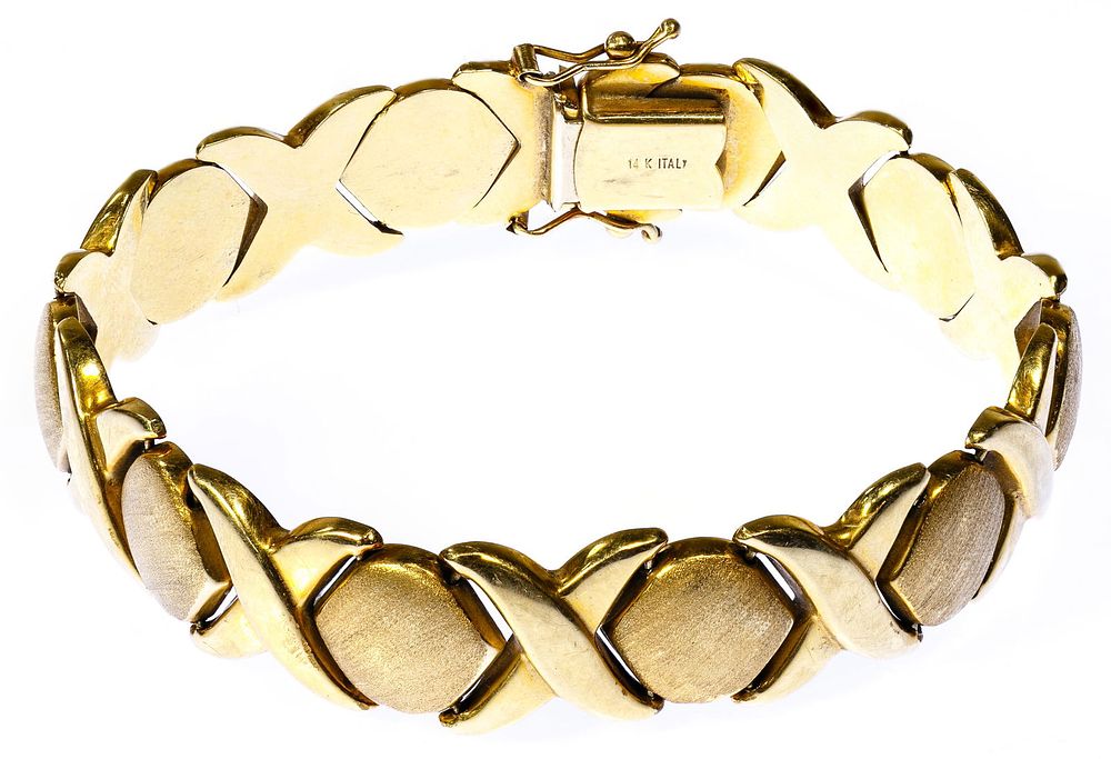 Lot 433: 14k Gold Hugs-and-Kisses Bracelet