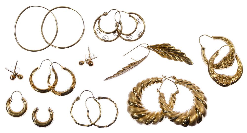Lot 440: 14k Gold Pierced Earring Assortment