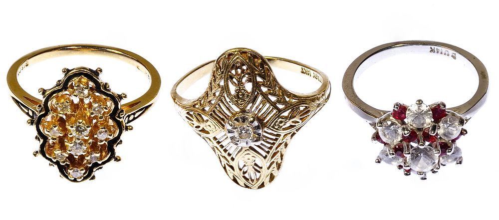 Lot 446: 14k Gold and Semi-Precious Gemstone Ring Assortment
