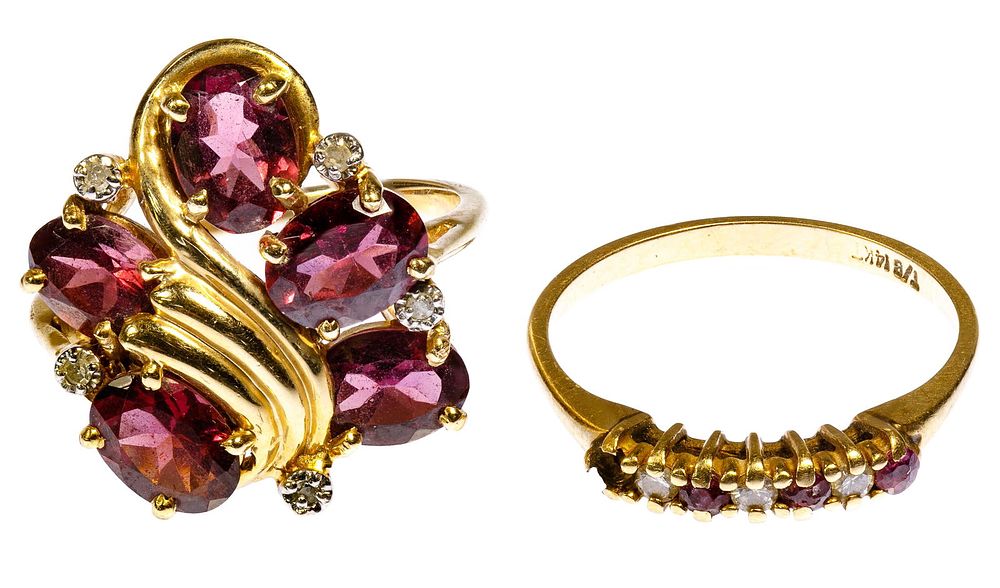 Lot 450: 14k Gold, Garnet and Diamond Rings