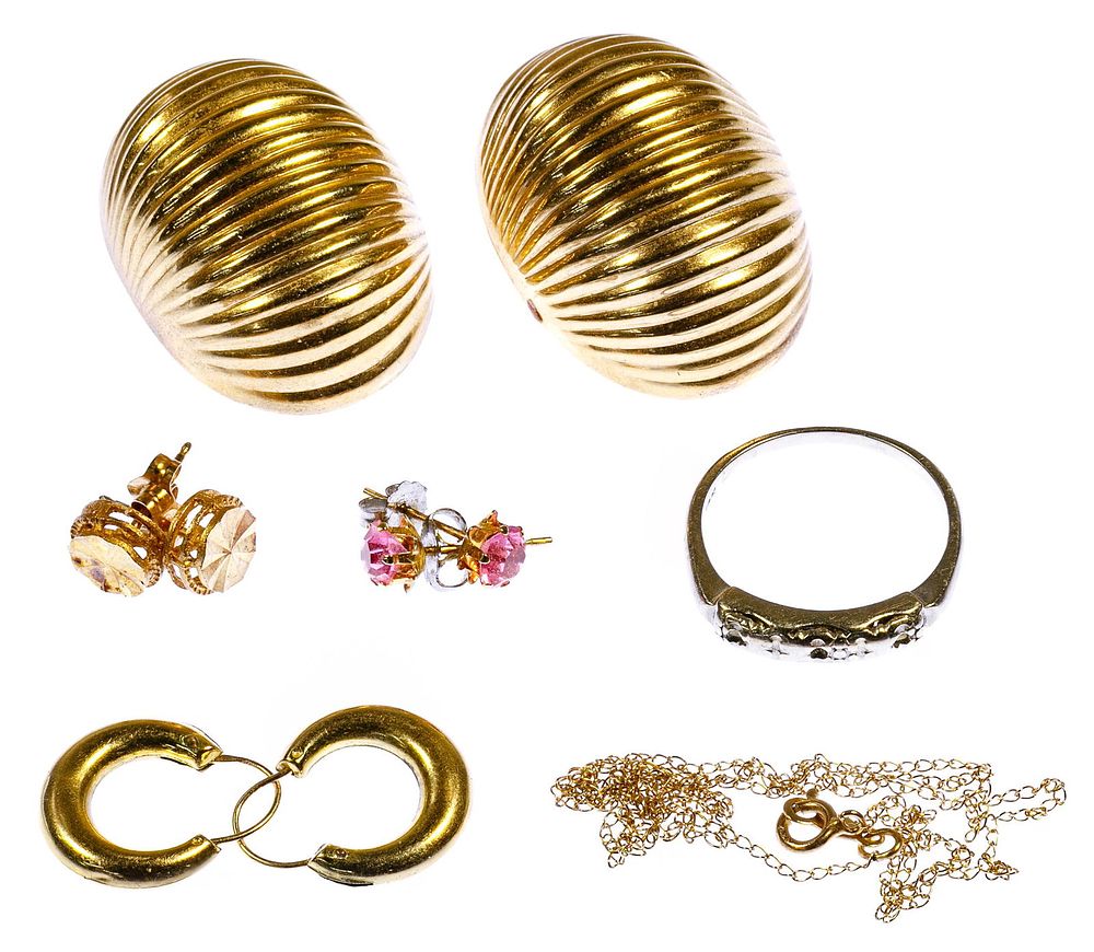 Lot 467: 14k White Gold and 14k Yellow Gold Jewelry Assortment