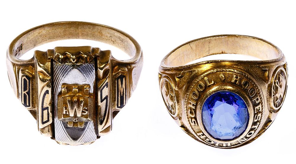 Lot 474: 10k Gold School Rings