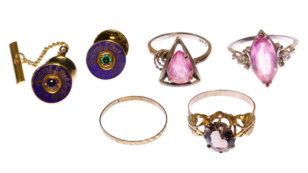 Lot 478: 10k White Gold Ring and Yellow Gold Service Pin