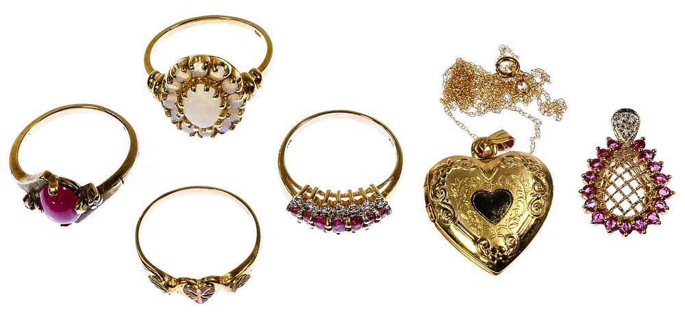 Lot 480: 10k Gold Jewelry Assortment