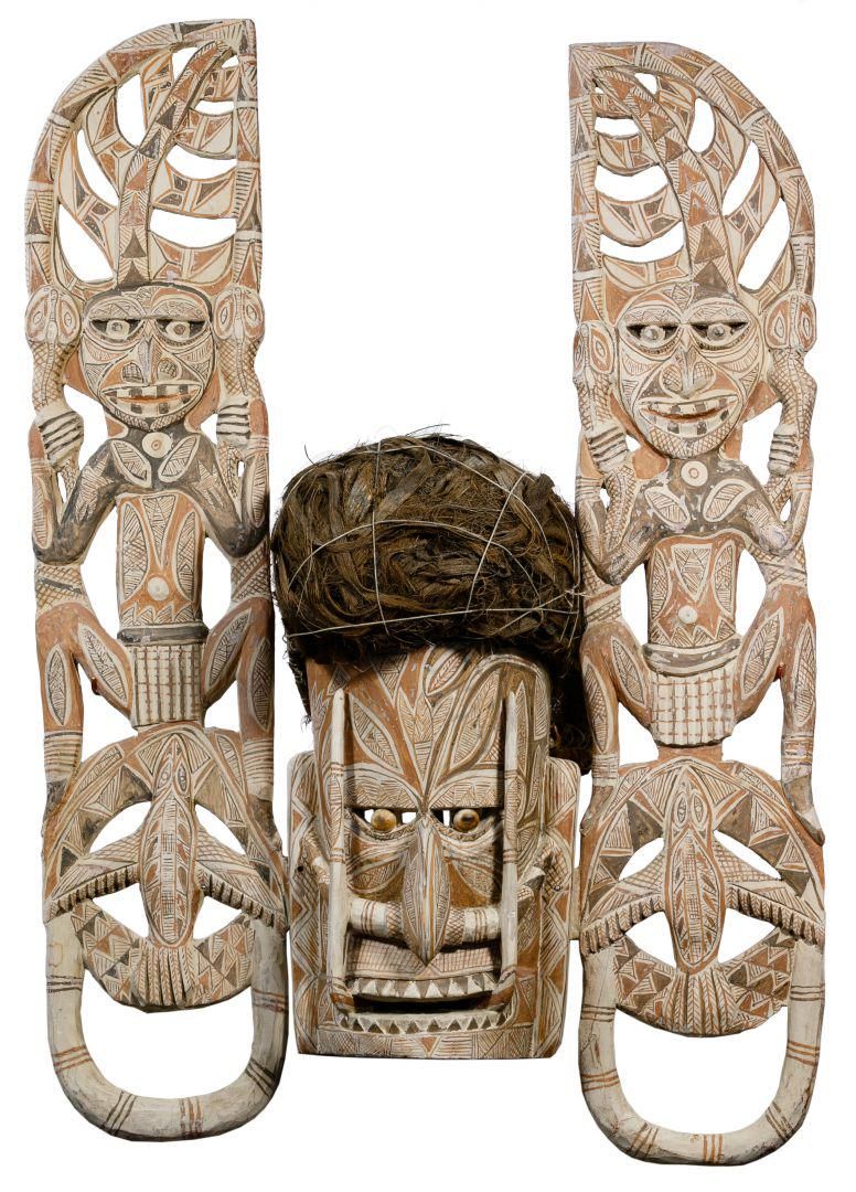 Lot 156: New Ireland Malanggan Carved Wood Mask with Stand