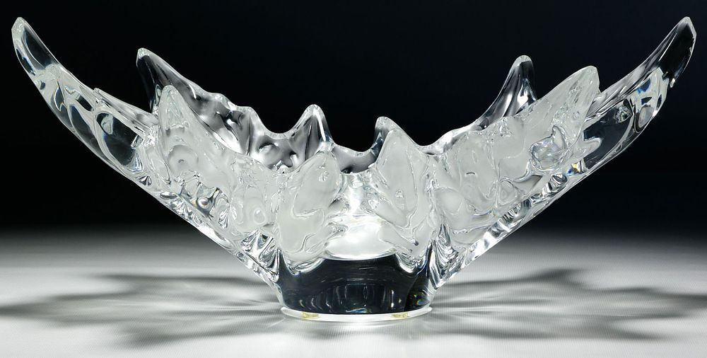 Lot 200: Lalique Crystal 'Champs-Elysees' Bowl