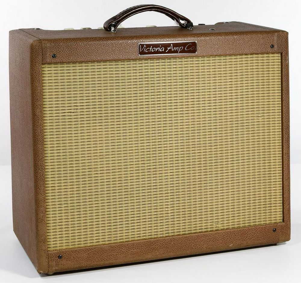 Lot 242: Victoria Amp Co. Victoriette Amplifier
