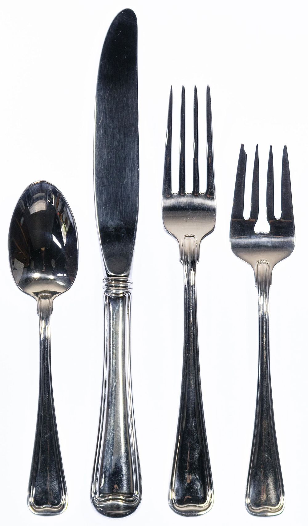 Lot 272: Gorham 'Old French' Sterling Silver Flatware Service