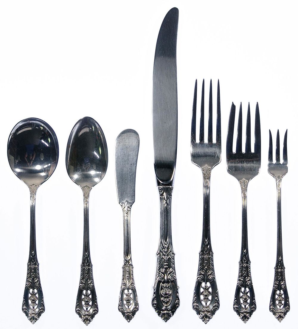 Lot 275: Wallace 'Rose Point' Sterling Silver Flatware