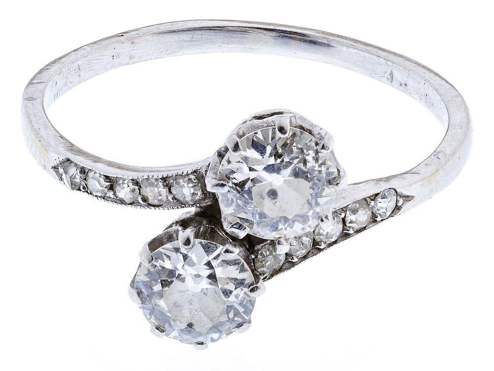 Lot 282: Platinum and Diamond Ring
