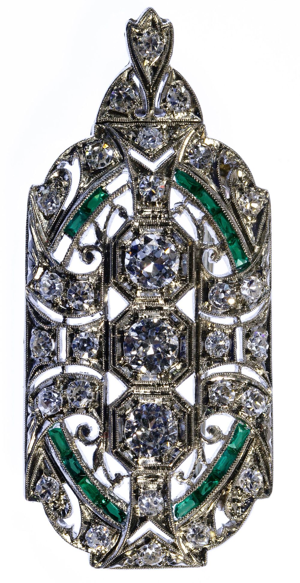 Lot 284: Platinum, Emerald and Diamond Brooch / Pendant