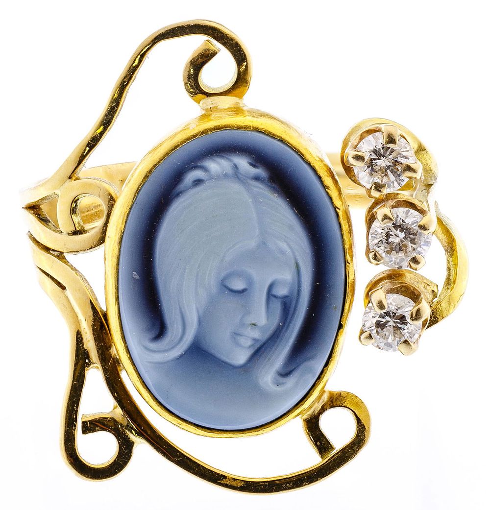 Lot 306: 18k Gold, Cameo and Diamond Ring