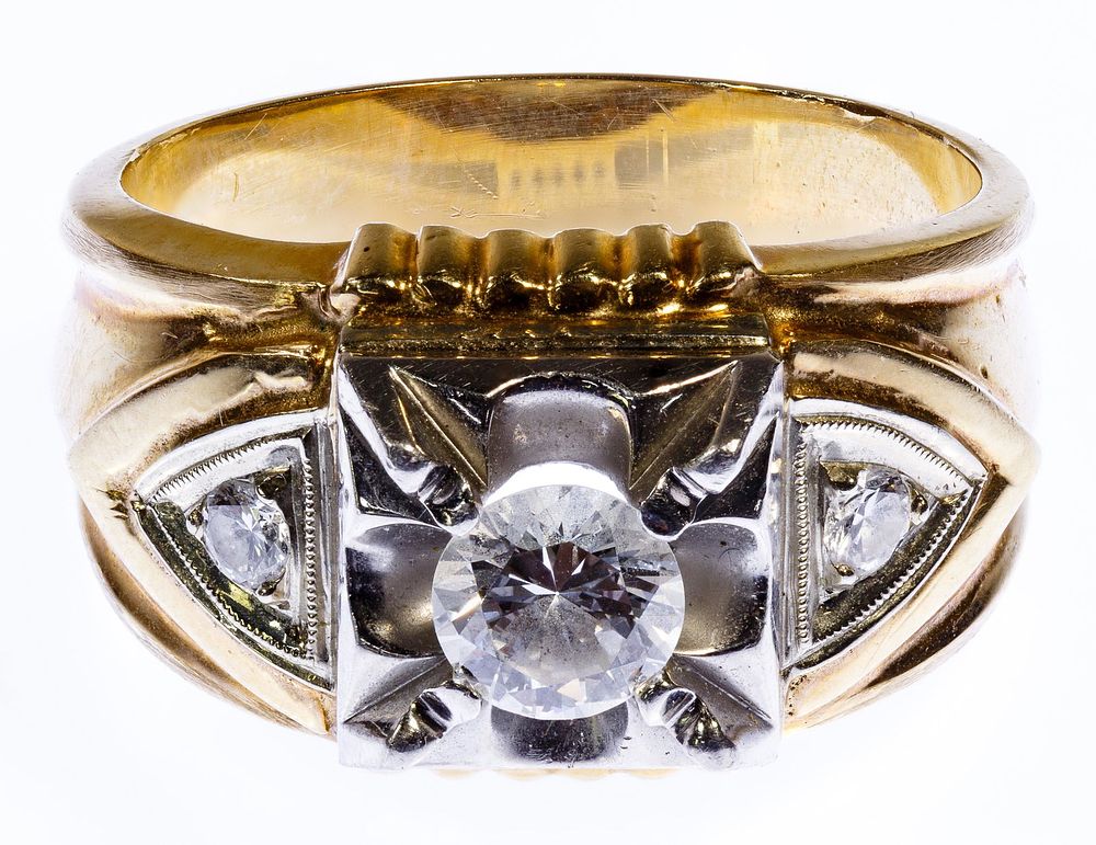 Lot 349: 14k Two-Color Gold and Diamond Ring