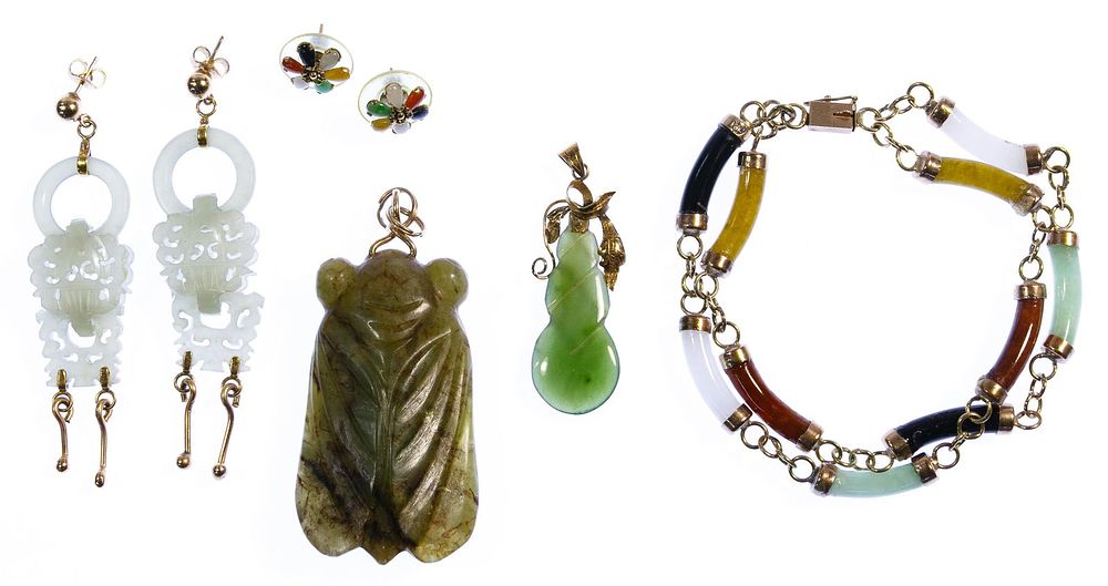 Lot 382: 14k Gold, Nephrite Jade and Jadeite Jade Jewelry