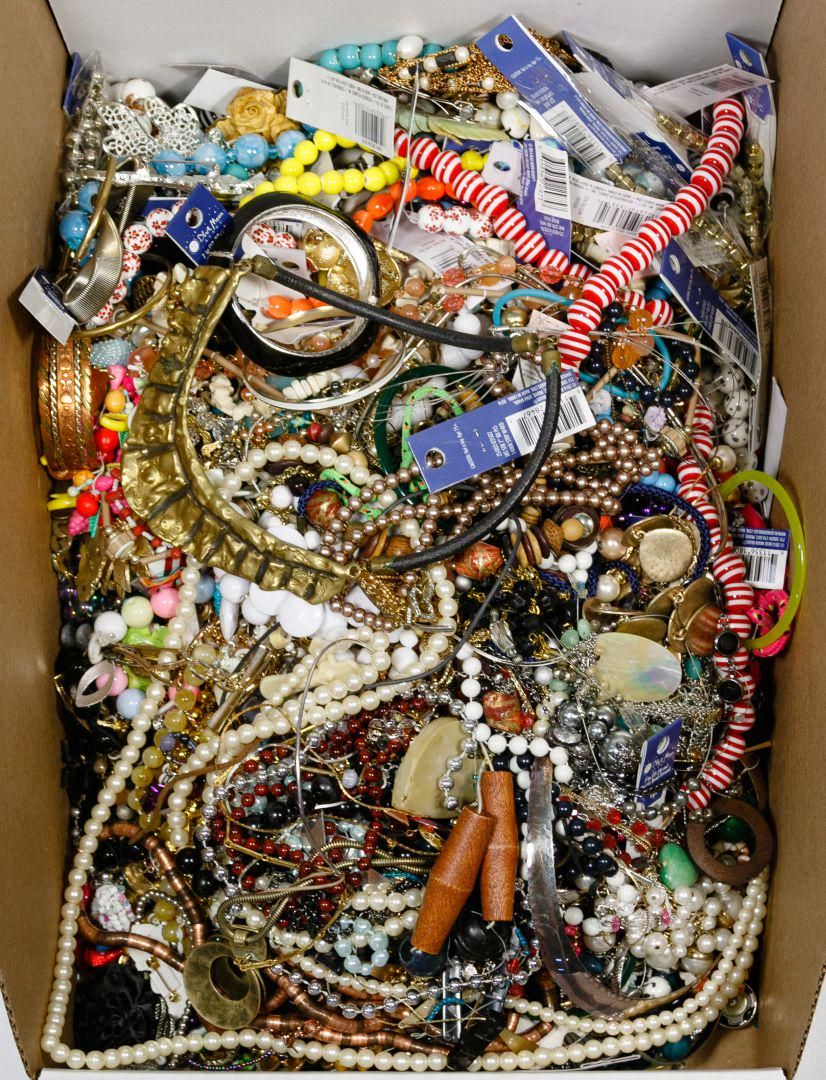Lot 435: Costume Jewelry Assortment