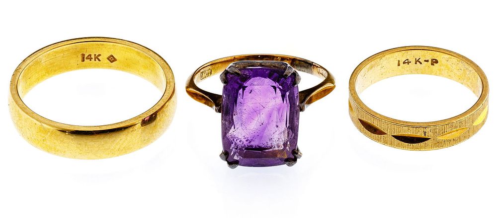 Lot 219: 14k Gold Rings