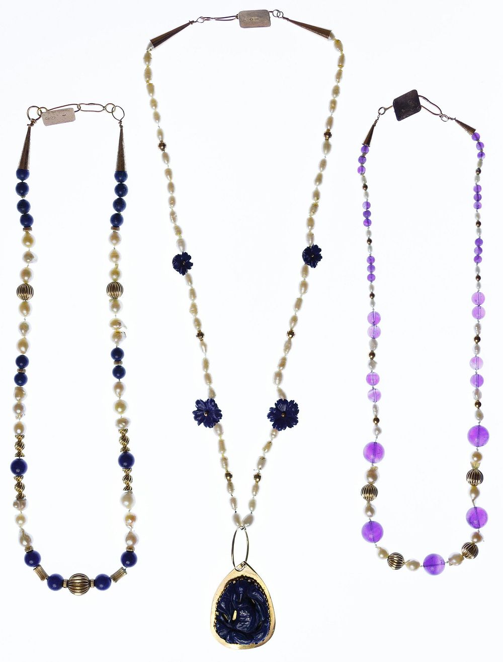 Lot 223: 14k Gold Necklace Assortment