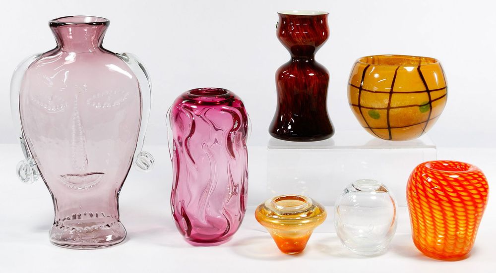 Lot 314: Art Glass Signed Vase Assortment
