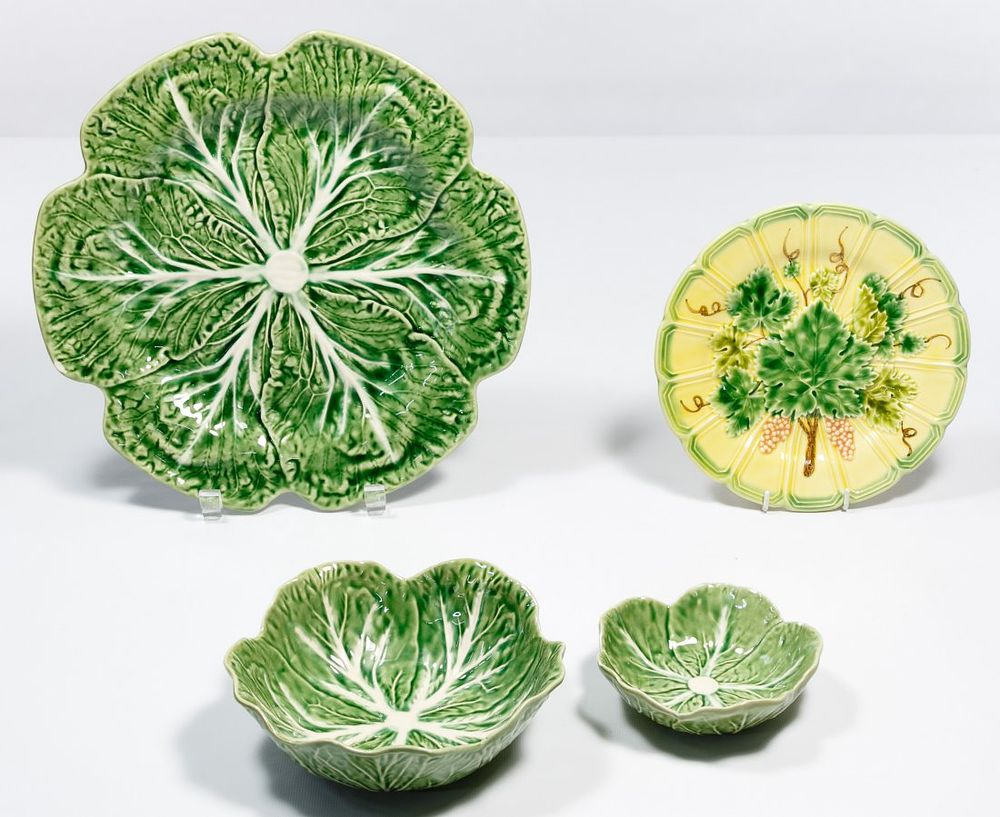 Lot 332: Bordallo Pinheiro Portugal Cabbage Pottery Dishes