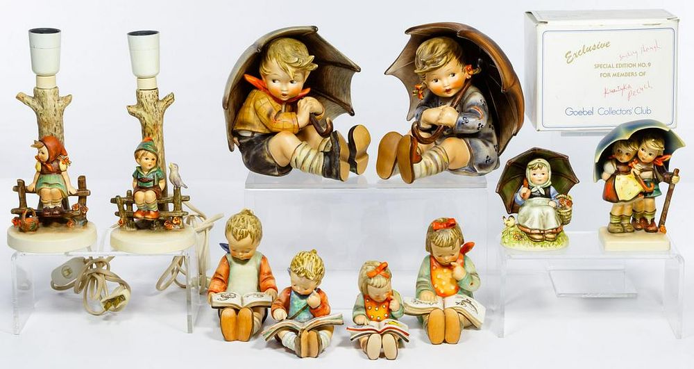 Lot 353: Hummell Figurine Assortment