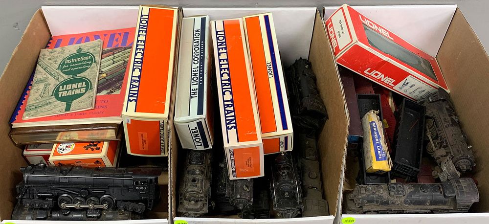 Lot 365: Lionel Model Train Assortment