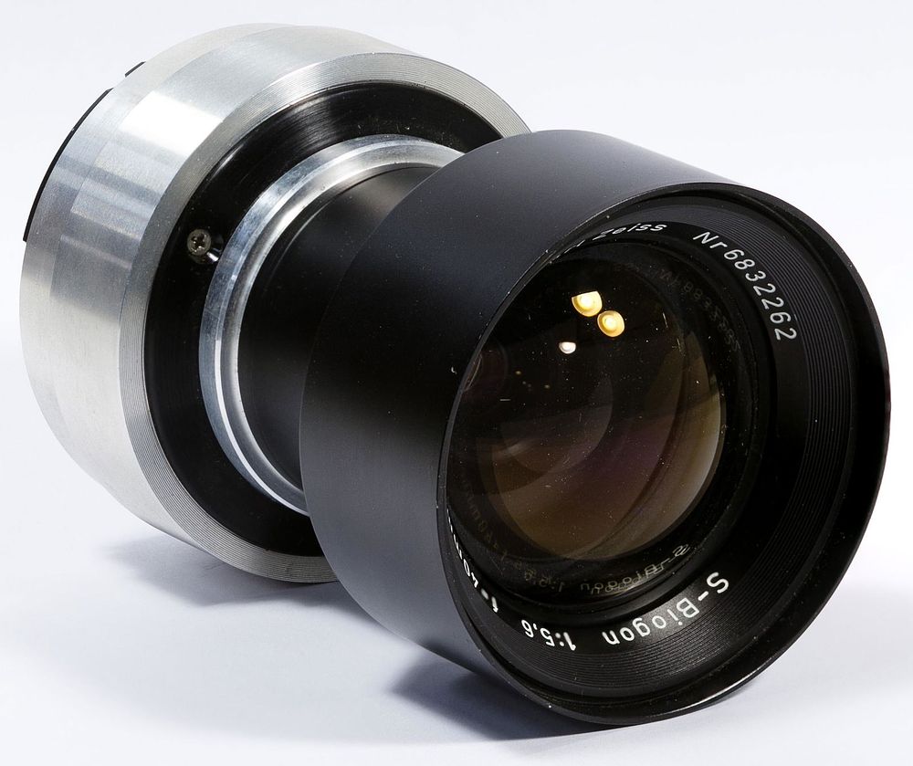 Lot 388: Carl Zeiss S-Biogon 40mm Enlarger Lens