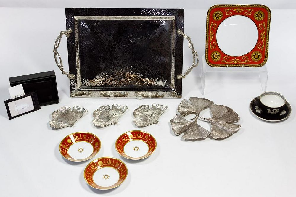 Lot 172: Designer Tabletop Assortment