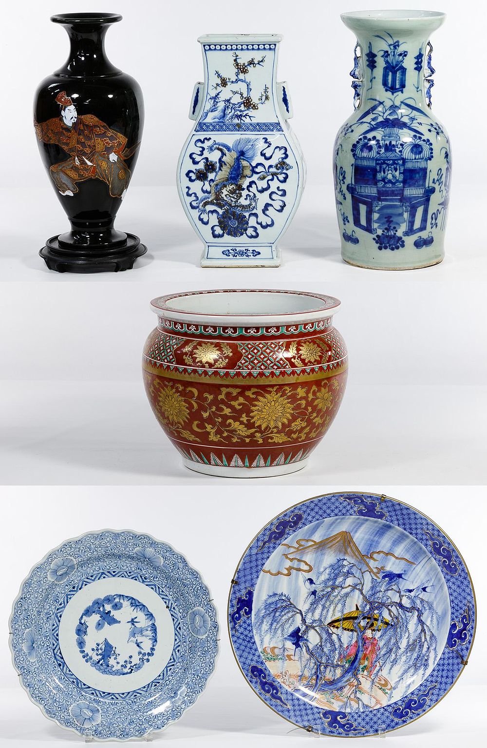Lot 249: Chinese Style Ceramic Assortment