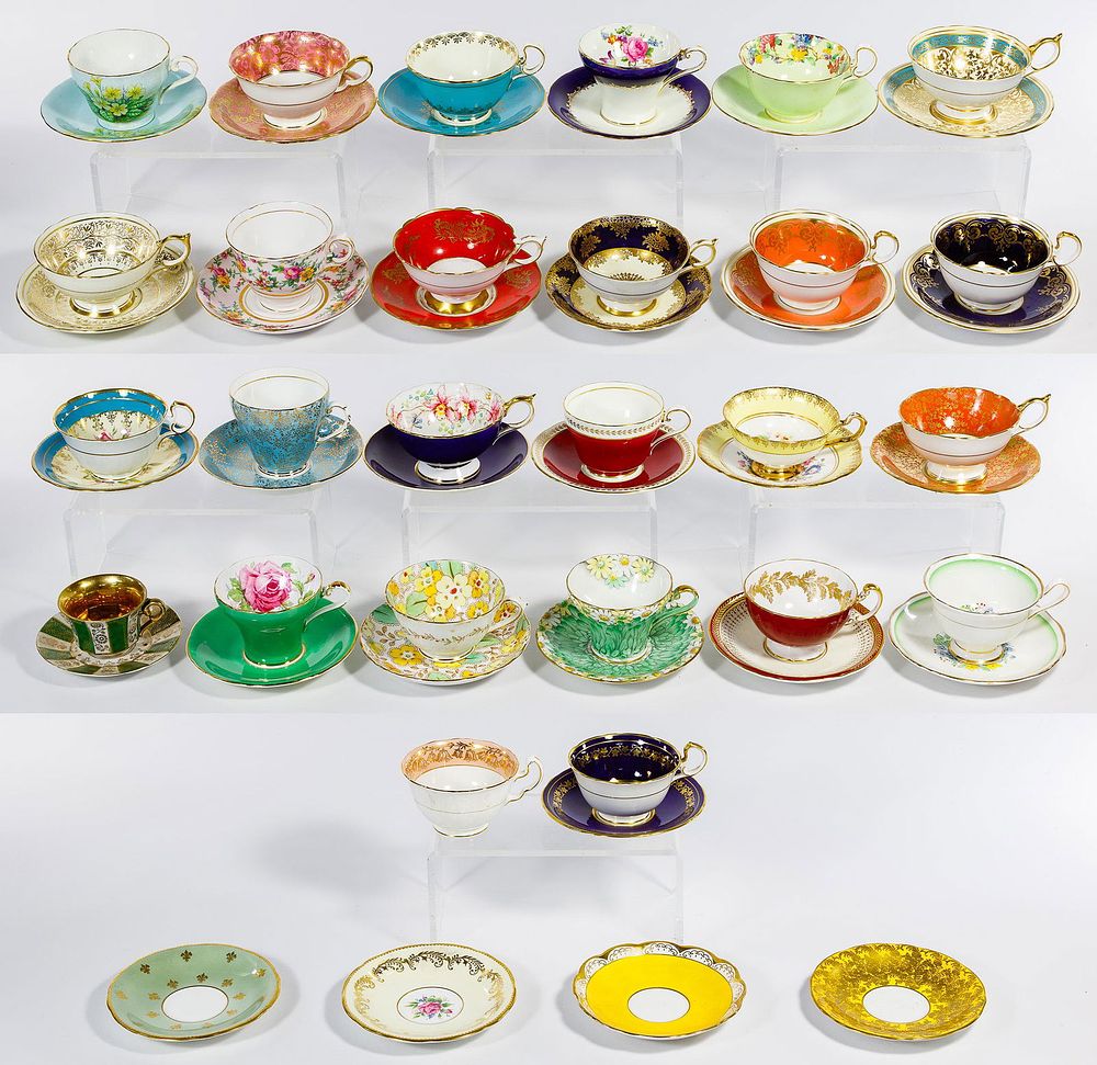 Lot 522: Cup and Saucer Assortment