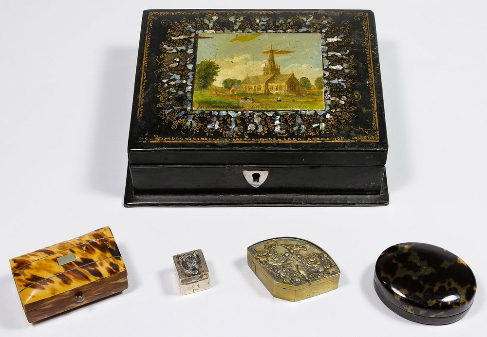 Lot 159: Decorative Box Assortment