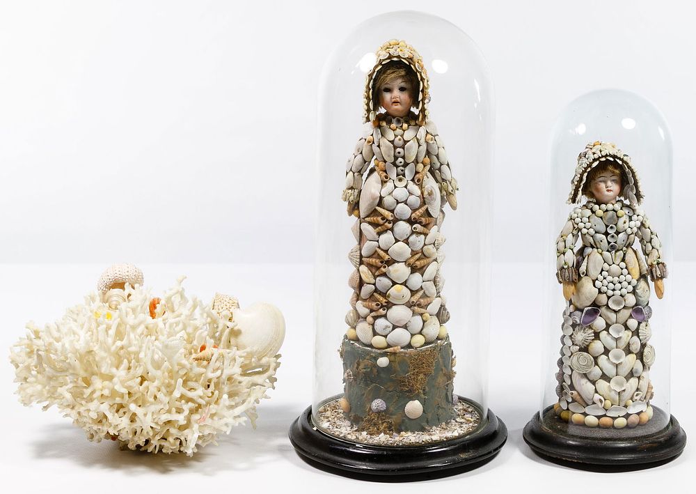 Lot 171: Shell Art Assortment