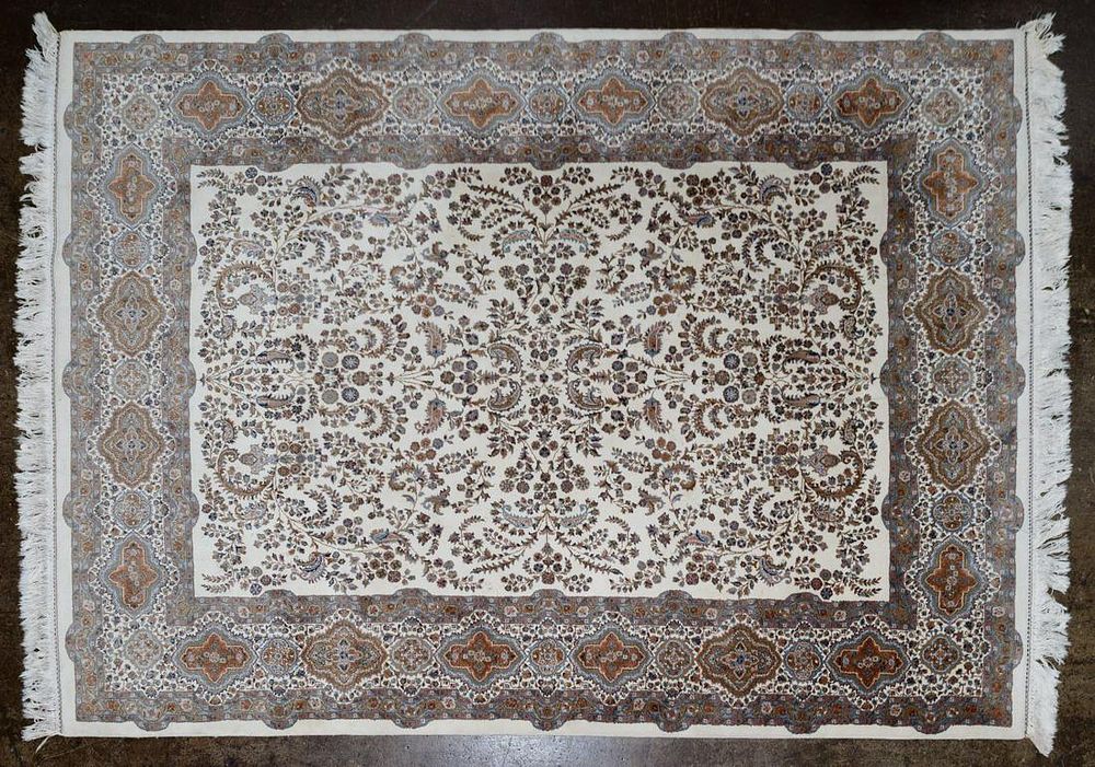 Lot 191: Heriz Style Wool Rug